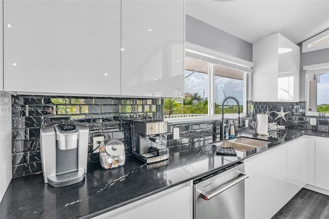 Foto del edificio - 90 N Bounty Ln