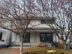 Building Photo - 1817 Dickson Ave