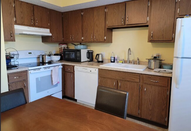 Foto del edificio - 1605 Lyndhurst Dr