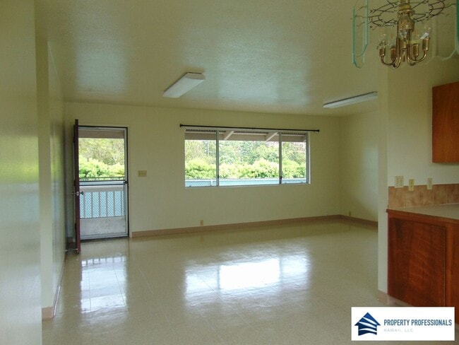 Building Photo - 3 bedroom in Waiakea!