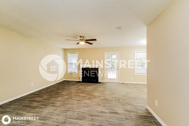 Building Photo - 560 Colleen Dr, Thomasville, NC 27360