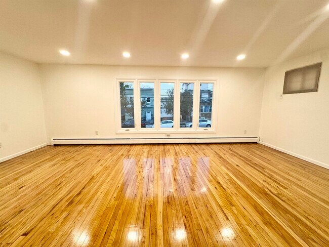 Foto del edificio - 1455 43rd St