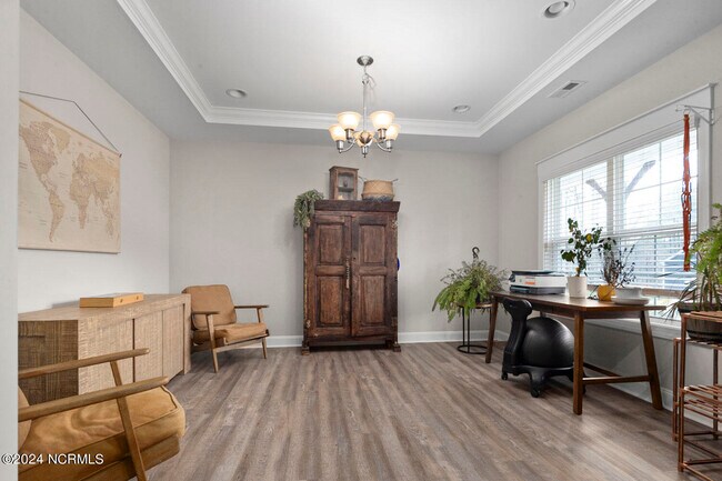 Building Photo - 137 Amelia Dr