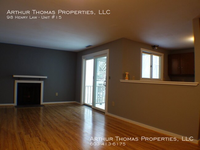 Building Photo - Two Bedroom Condo near Henry Law Park