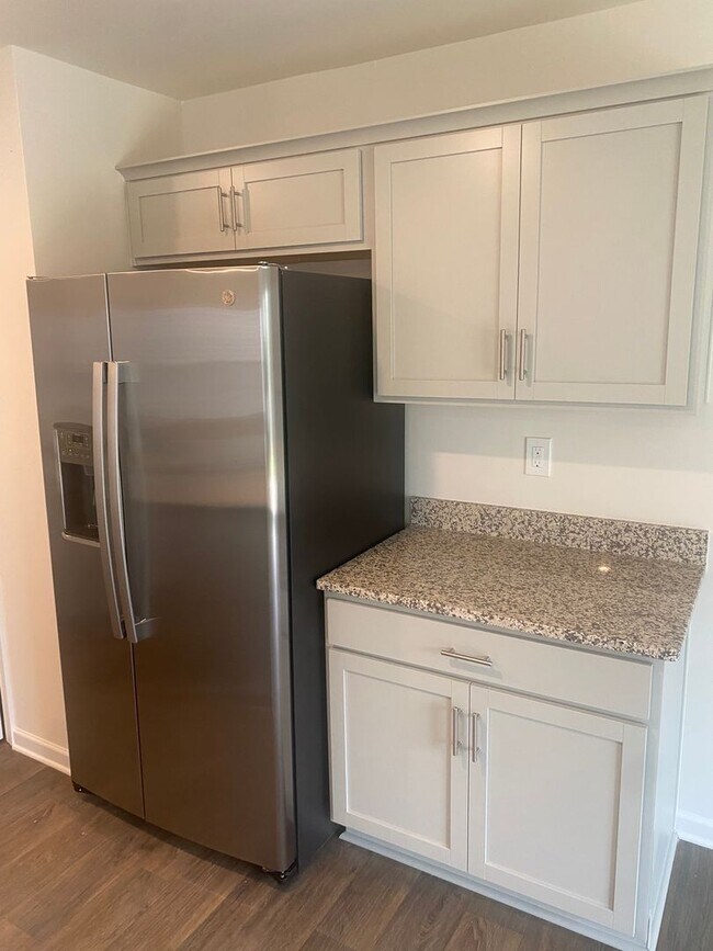 Foto del edificio - Be the First to Live in This Stunning Brand New Home!