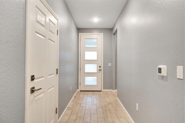 Foto del edificio - 141 Reunion Wy S