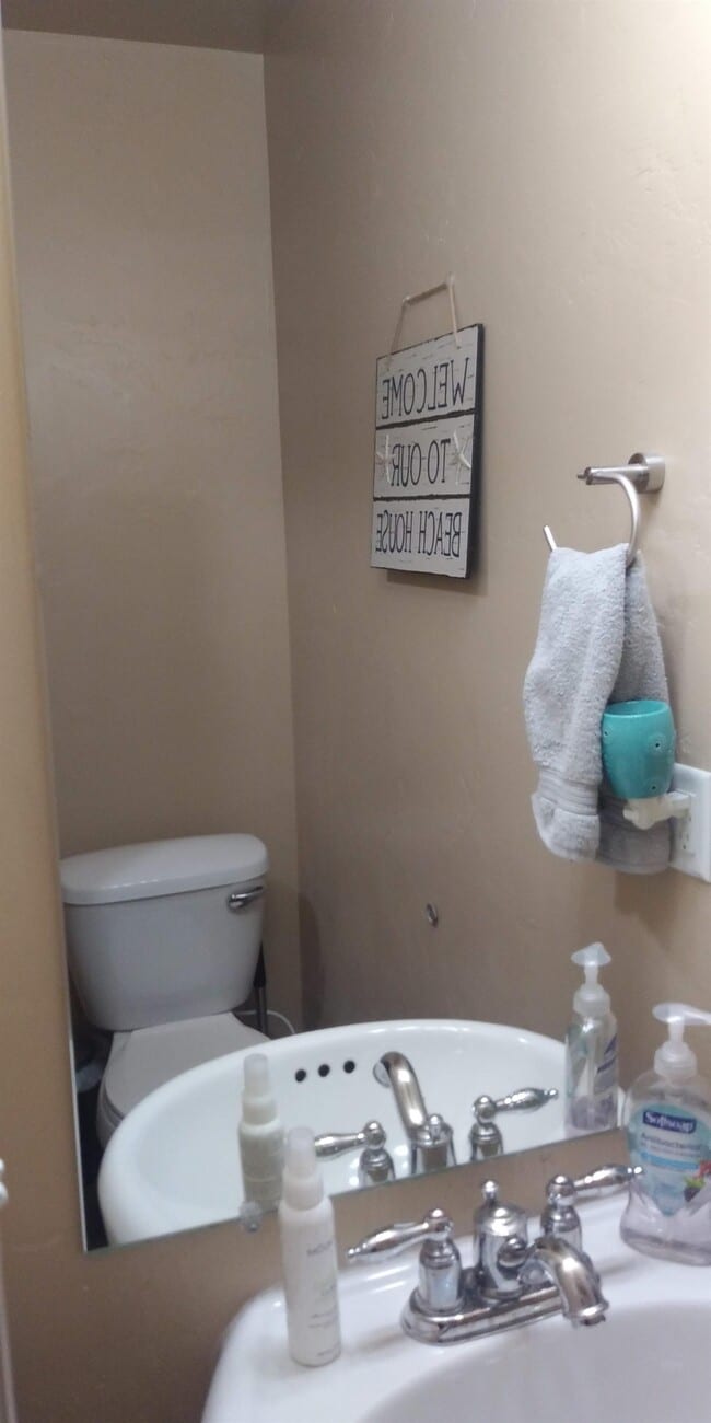 Foto del edificio - 1843 E 160 S