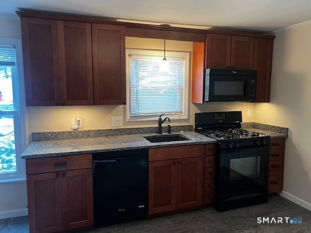 Building Photo - 64 Seymour St