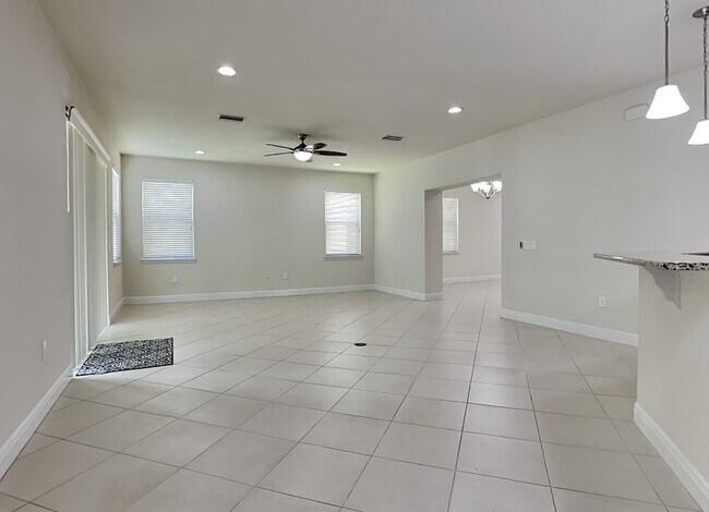 Building Photo - 11008 Tahiti Isle Ln