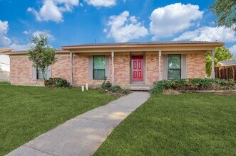 Building Photo - 3102 Chime Ct