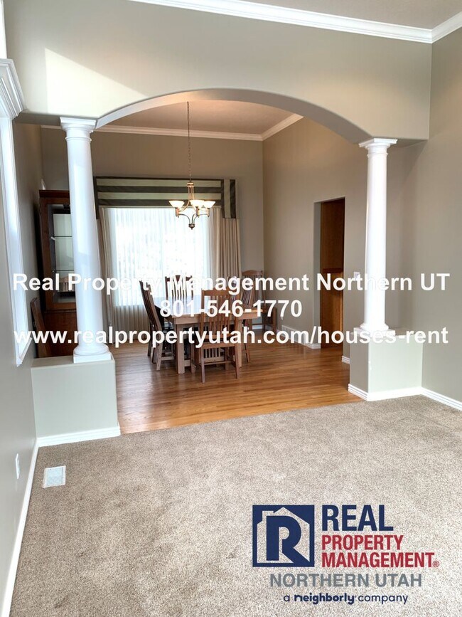 Foto del edificio - 6 bed 3.5 bath Home in North Ogden Coming Available in August