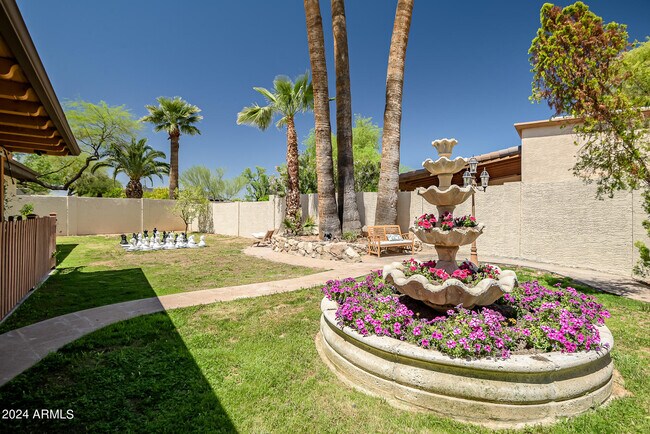 Foto del edificio - 6228 E Pershing Ave
