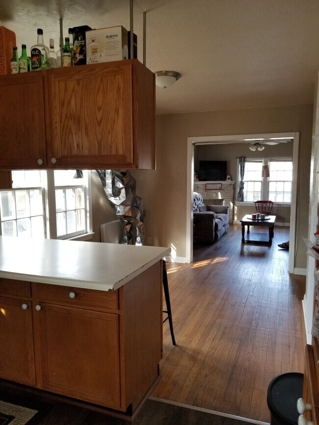 Foto del edificio - 801 W 8th Ave