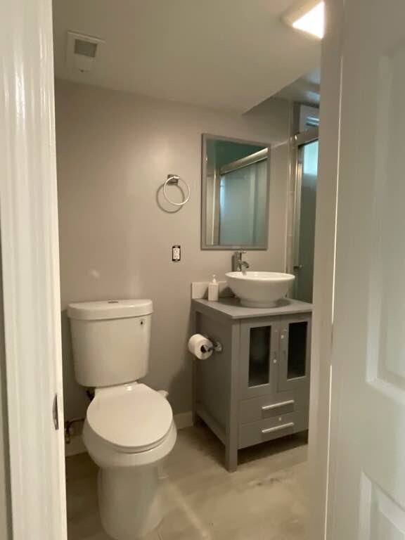 6105 Slater St, Mission, KS 66202 Townhome Rentals in Mission KS