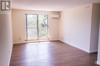 Building Photo - 141-141 Edgehill Dr