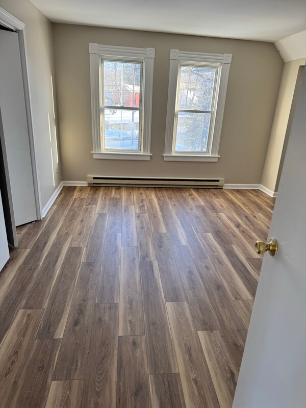 Building Photo - 413 Robinwood Rd