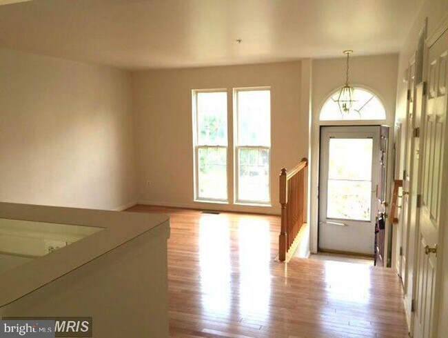 Foto del edificio - 13537 Hayworth Dr