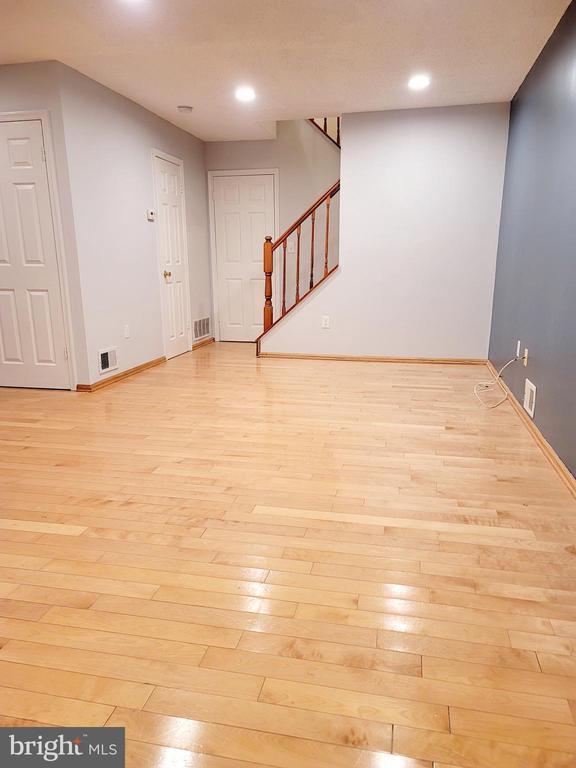 Building Photo - 219 Kempsey Dr