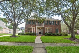 Building Photo - 17415 Fountainview Cir