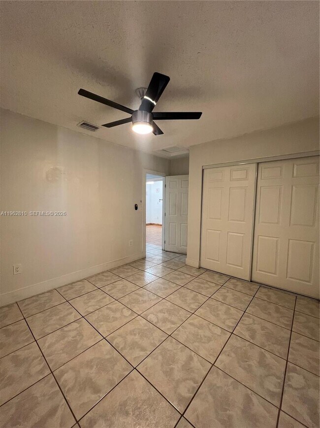 Foto del edificio - 2820 SW 95th Ave