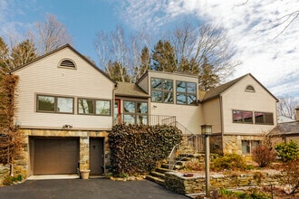 Building Photo - 199 Goose Ln