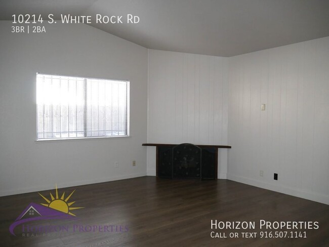 Building Photo - Open 3 Bed 2 Bath 1058sqft Duplex in Ranch...