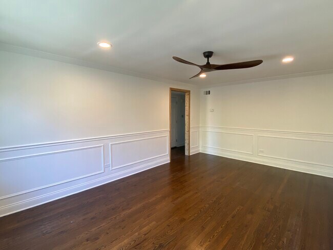 Foto del edificio - 6101 N Paulina St