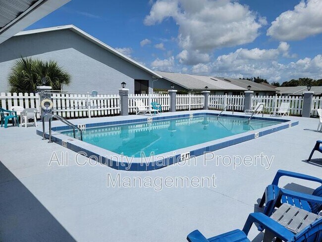 Foto del edificio - 10484 SW 85th Ct