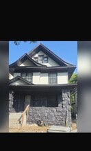 Building Photo - 4027 Chestnut Ave