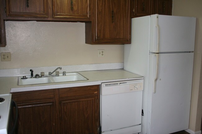 Building Photo - 7205 Alegre Cir