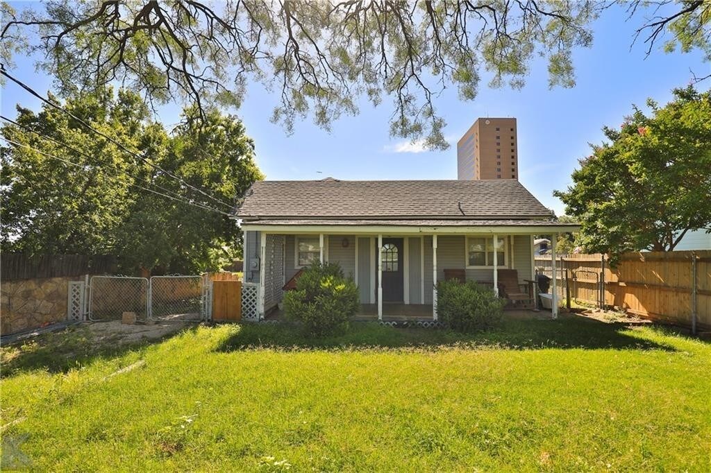 418 Elm St, Abilene, TX 79602 House Rental in Abilene, TX