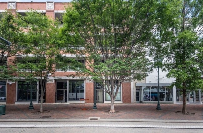 Building Photo - 95 S Main St