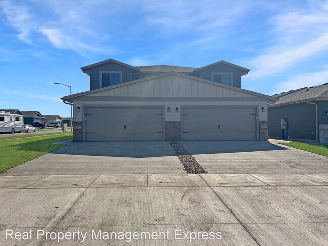 Foto del edificio - 3 br, 2.5 bath House - 9703 W Broek Drive