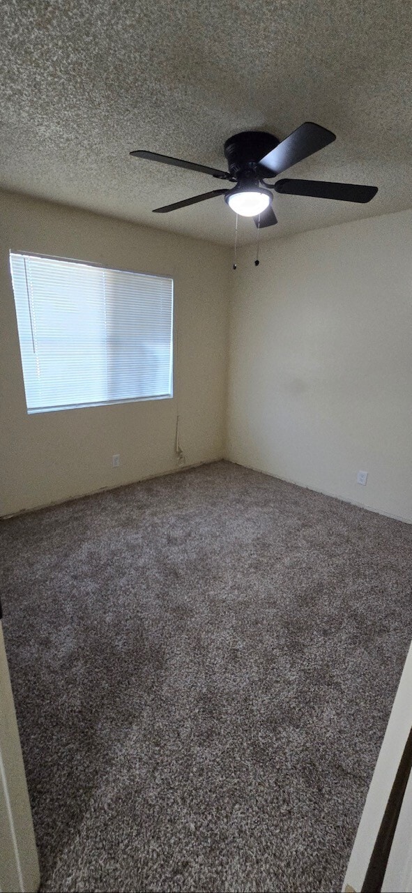 Foto del edificio - 9500-9502 Avalon Blvd