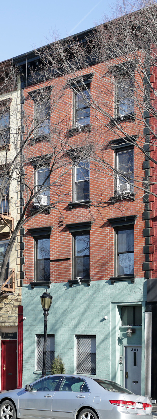 Foto del edificio - 381 Atlantic Ave