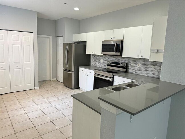 Foto del edificio - 4219 Vineyard Cir