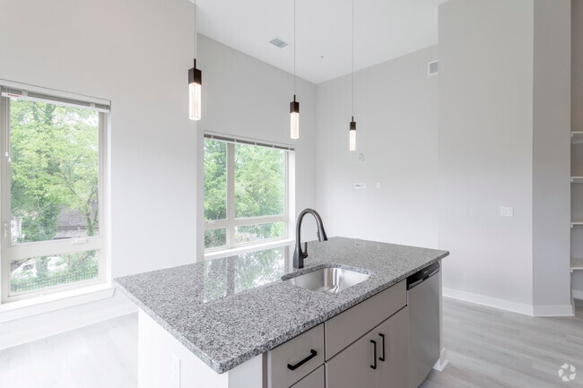 2 BR, 2 BA - 935 SF - Artisan 4100