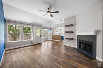 Building Photo - 510 Millcreek Ln