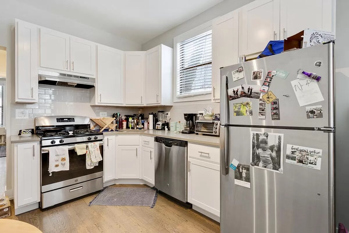 Foto principal - 3251 N Lakewood Ave