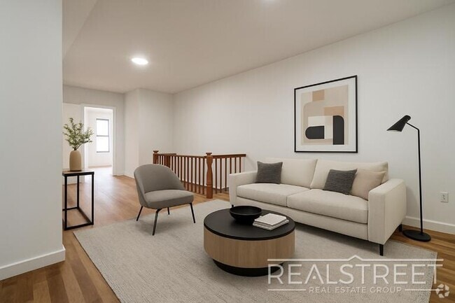 Building Photo - Massive 4BD/4BA Duplex with Office & Priva...