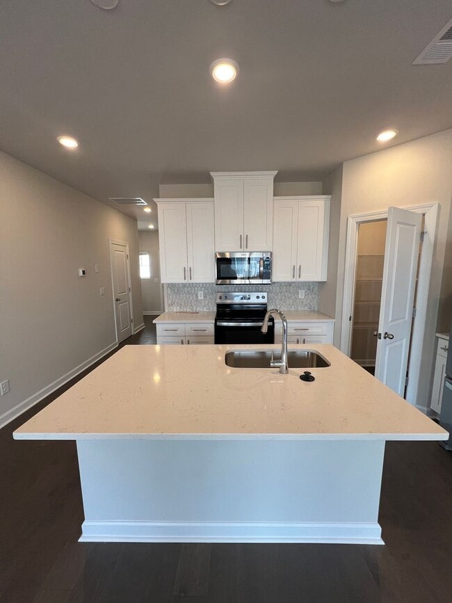 Foto del edificio - 3 Bedroom, 2.5 Bath Brand New Home for Rent (MONROE)