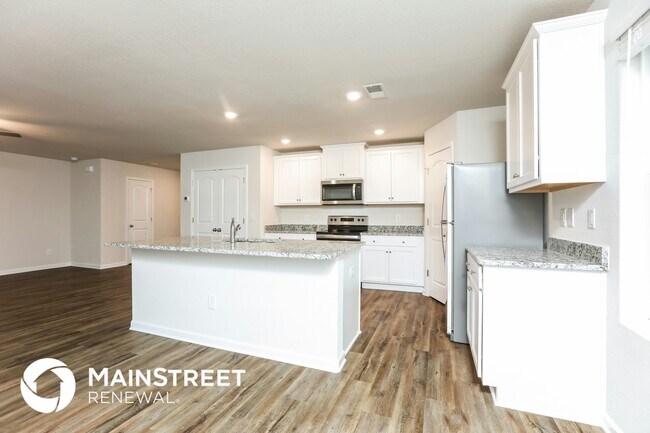 Building Photo - 621 Howling Wind Dr