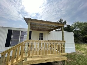 Building Photo - 19006 County Rd 4104