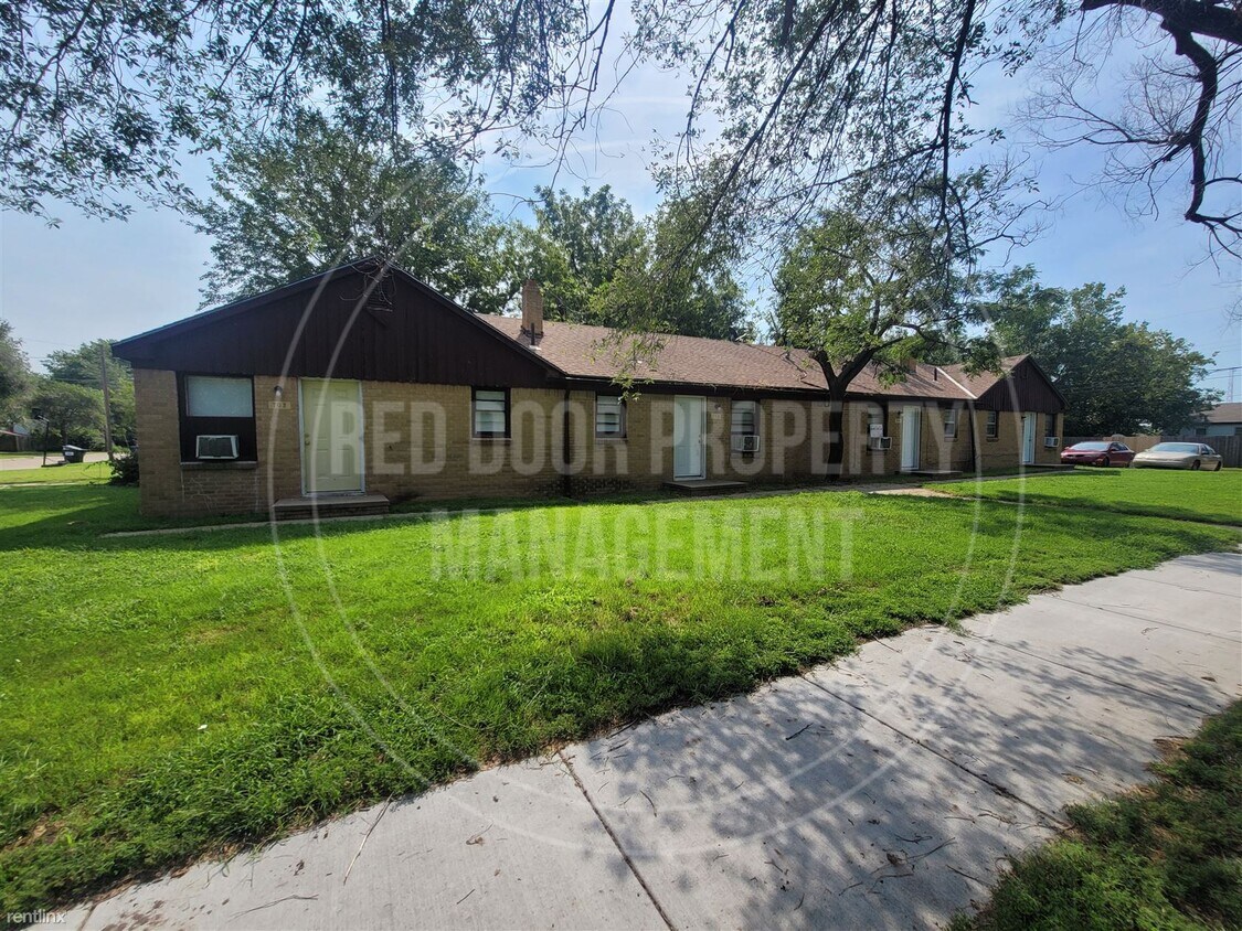 706 S Sycamore St, Wichita, KS 67213 Condo for Rent in Wichita, KS