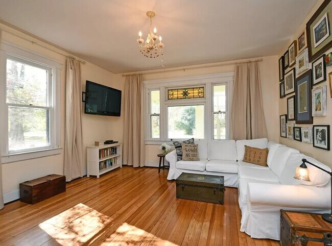 Foto del edificio - 7890 Clement St
