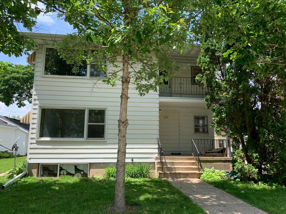 1526 Mills St, Black Earth, WI 53515 1526 Mills St Black Earth, WI