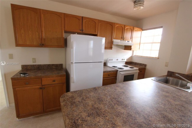 Foto del edificio - 14220 NW 22nd Ave