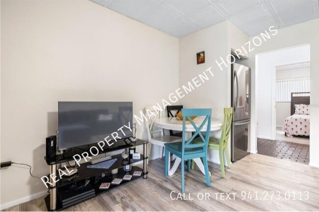 Building Photo - 3523 Longmeadow