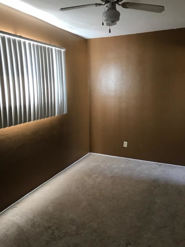 HABITACIÓN - 7516 1/2 Draper Ave