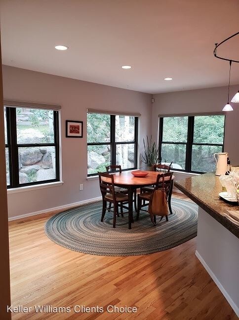 Building Photo - 4 br, 3.5 bath House - 250 Ravenglass Way
